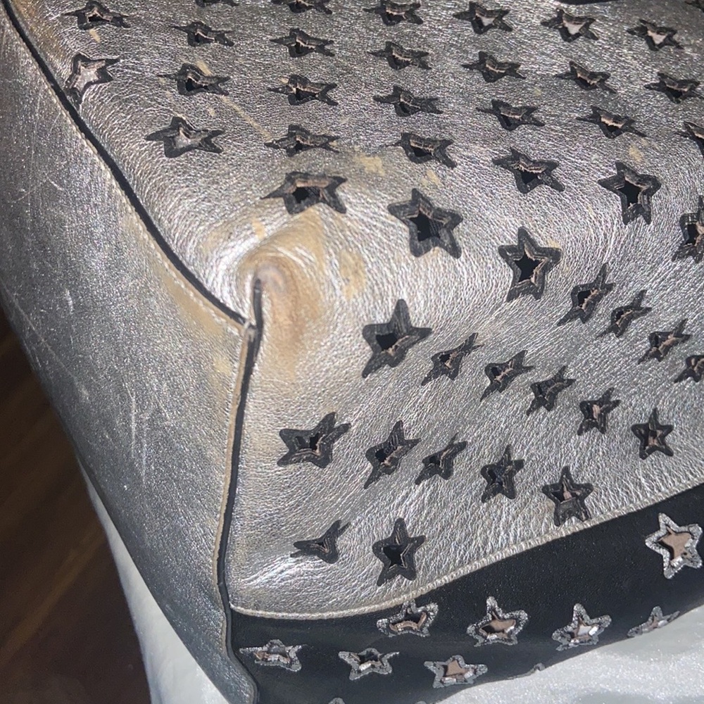 /traded/Jimmy Choo: Sofia, Pimlico Star ⭐️ Punching 🥊 Tote Bag Silver &Black - Picture 13 of 16